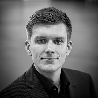 Simon Behrendt